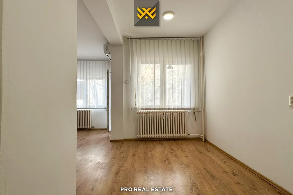 Banesë / Zyrë 65m² me #QIRA në Ulpianë