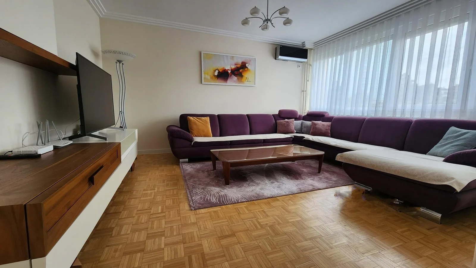 Banesë me qira 3+1 në Ulpianë