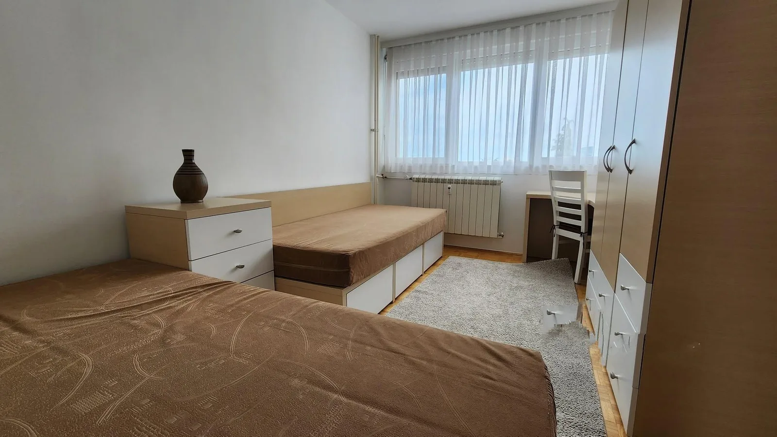Banesë me qira 3+1 në Ulpianë