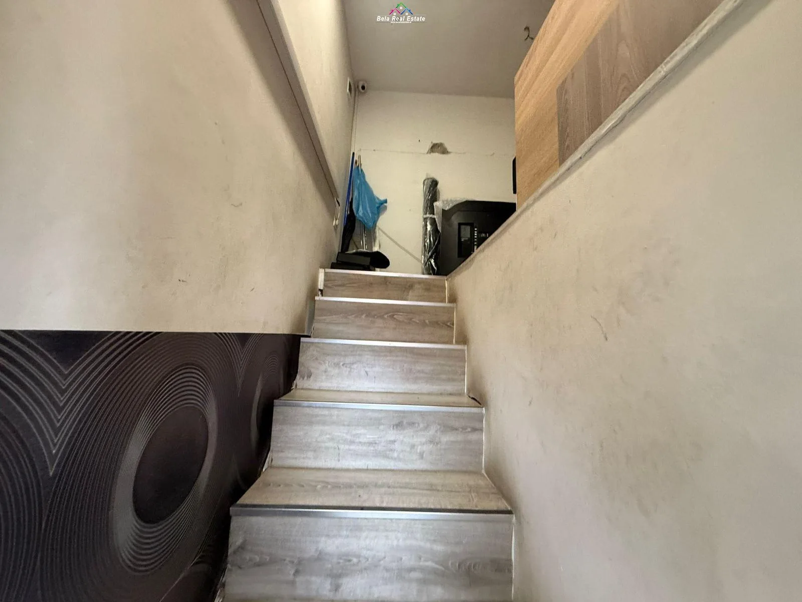 Dyqan Me Qera Tek Pazari i Ri (ID BD21786) Tirane