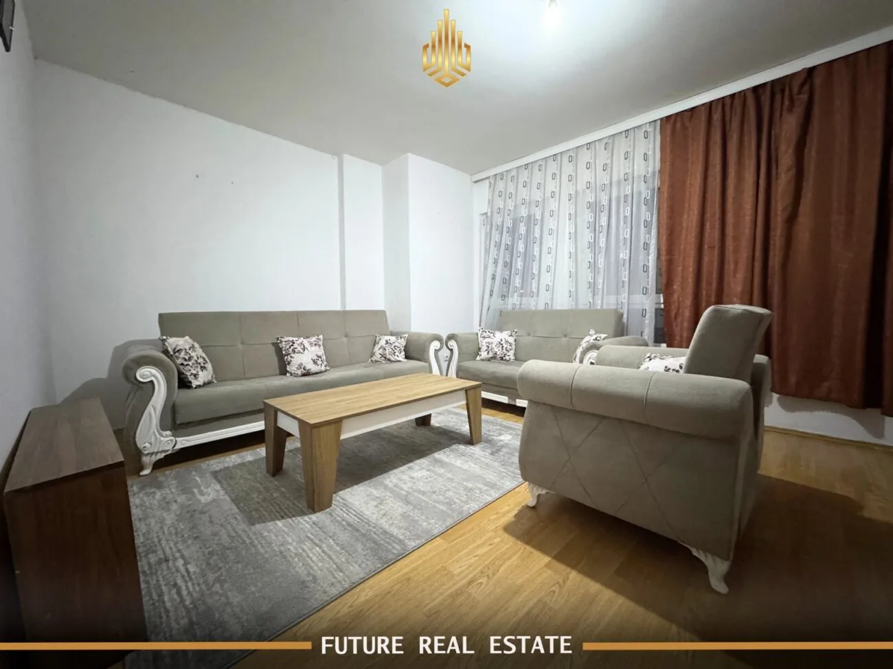 Banesë me QIRA – 1 dhomë gjumi – Tophane afër Shkollës Model