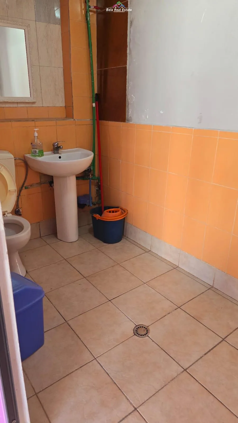 Dyqan ne Shitje tek Ish Tregu Elektrik  (ID BD1156) Tirane