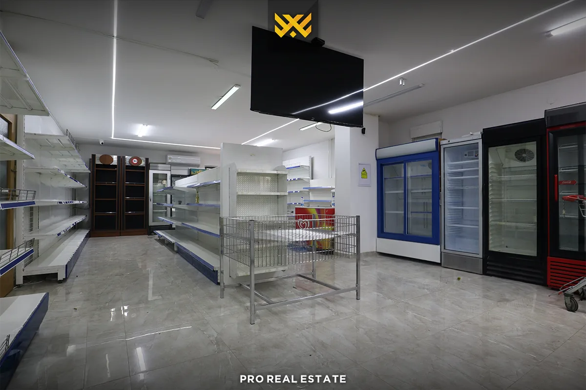 Lokal 90m² me #QIRA në Bregun e Diellit.