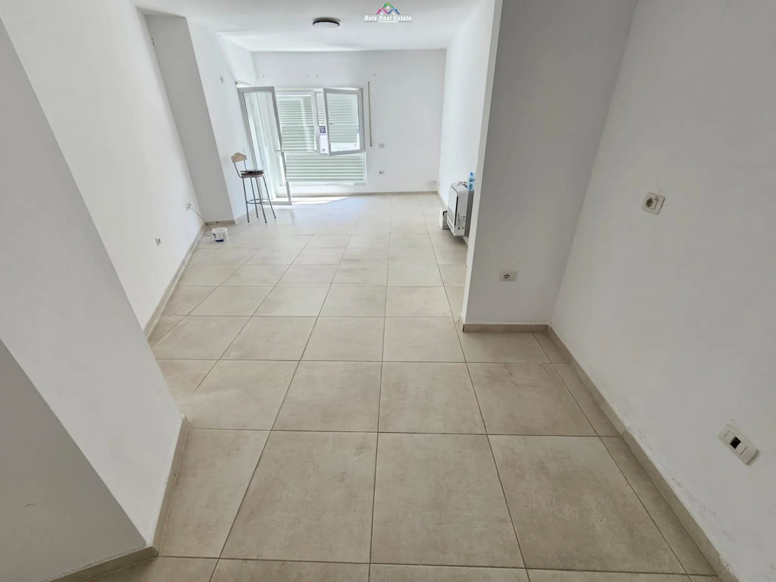 Zyre Me Qera tek Rruga e Barrikadave (ID BZ2688) Tirane