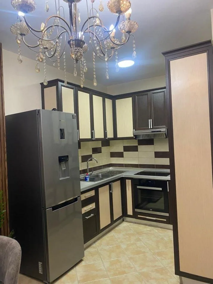 Apartament Me Qera 1+1 Tek Komuna e Parisit (ID B2101161) Tirane.