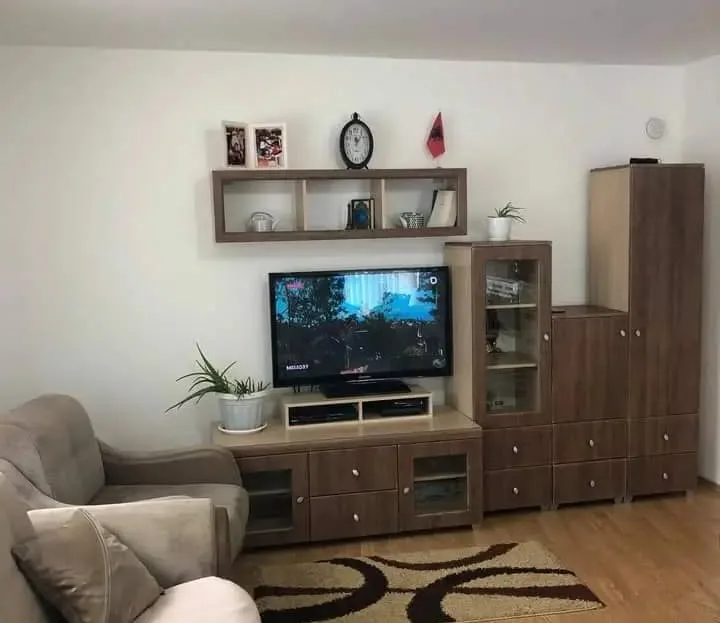 Banesë në shitje në Lagjen Mati 1