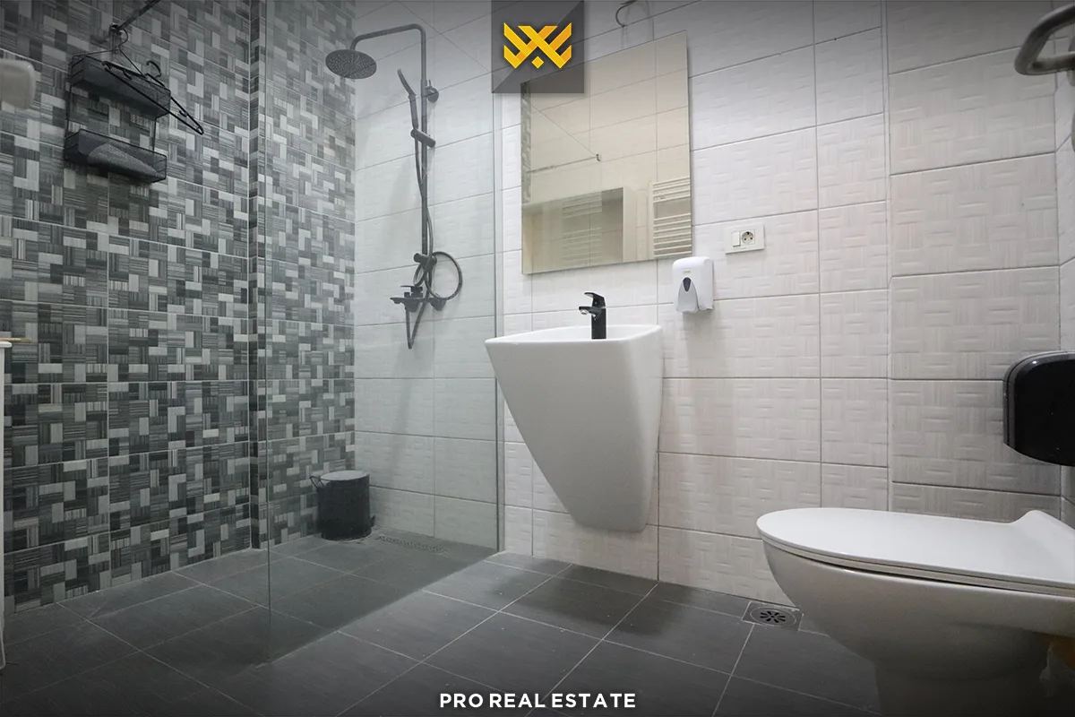 Banesë 120m² me #QIRA te Rruga B.