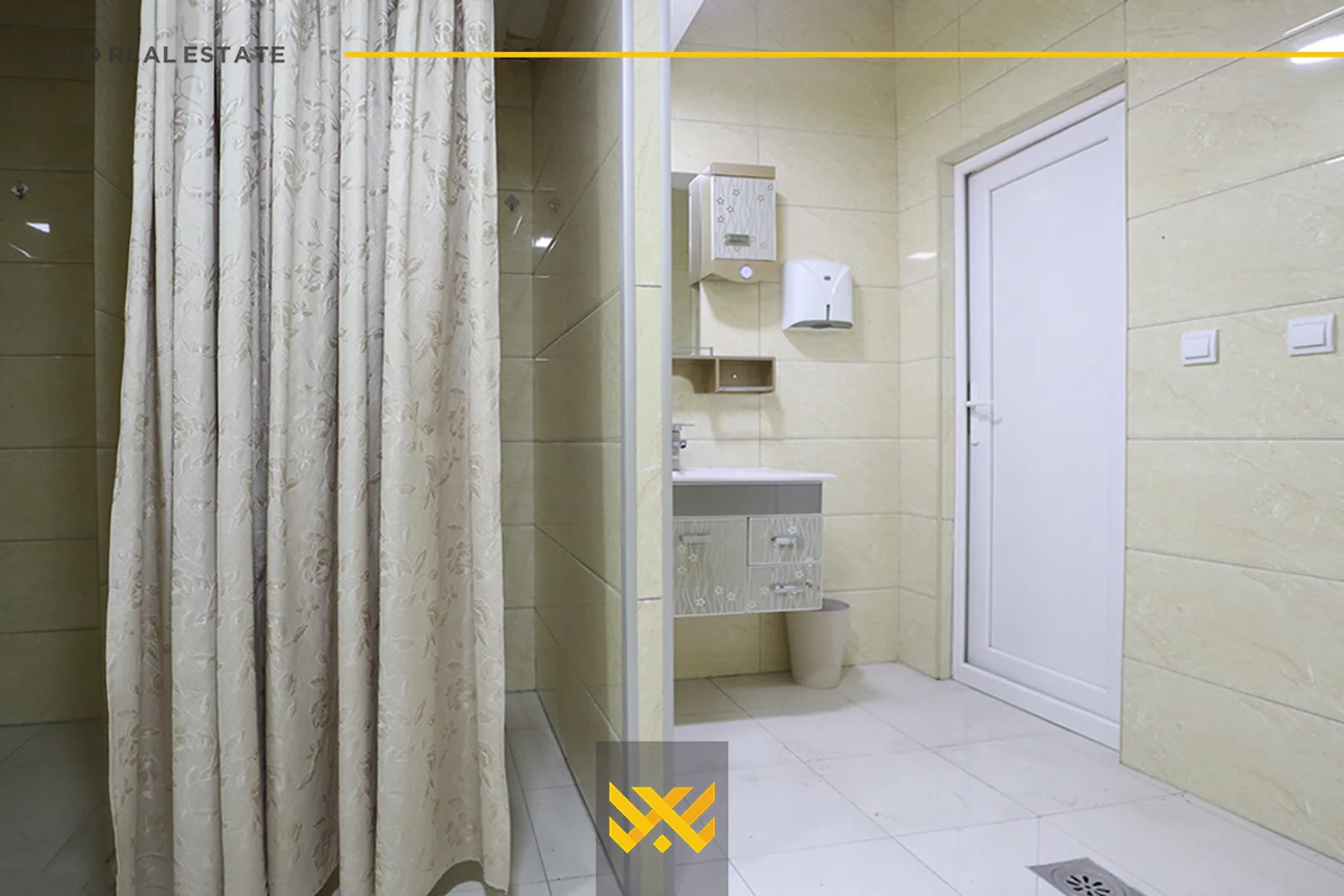Objekt Afarist 750m² me #QIRA në Fushë Kosovë.