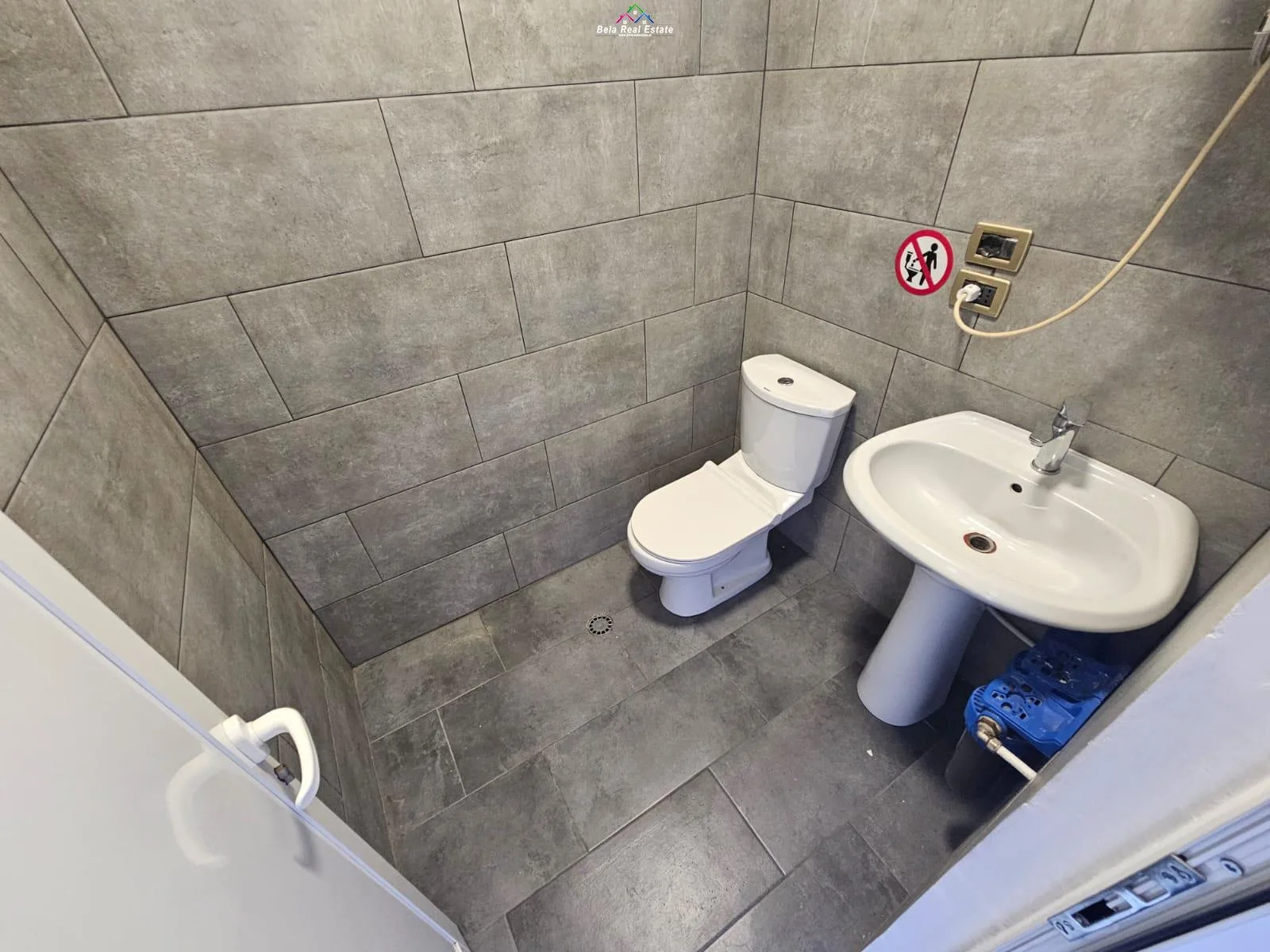 Zyre ne Shitje tek 21 Dhjetori (ID BZ117) Tirane