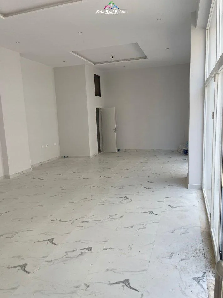 Dyqan Me Qera Tek Ish Fusha e Aviacionit (ID BD21583) Tirane