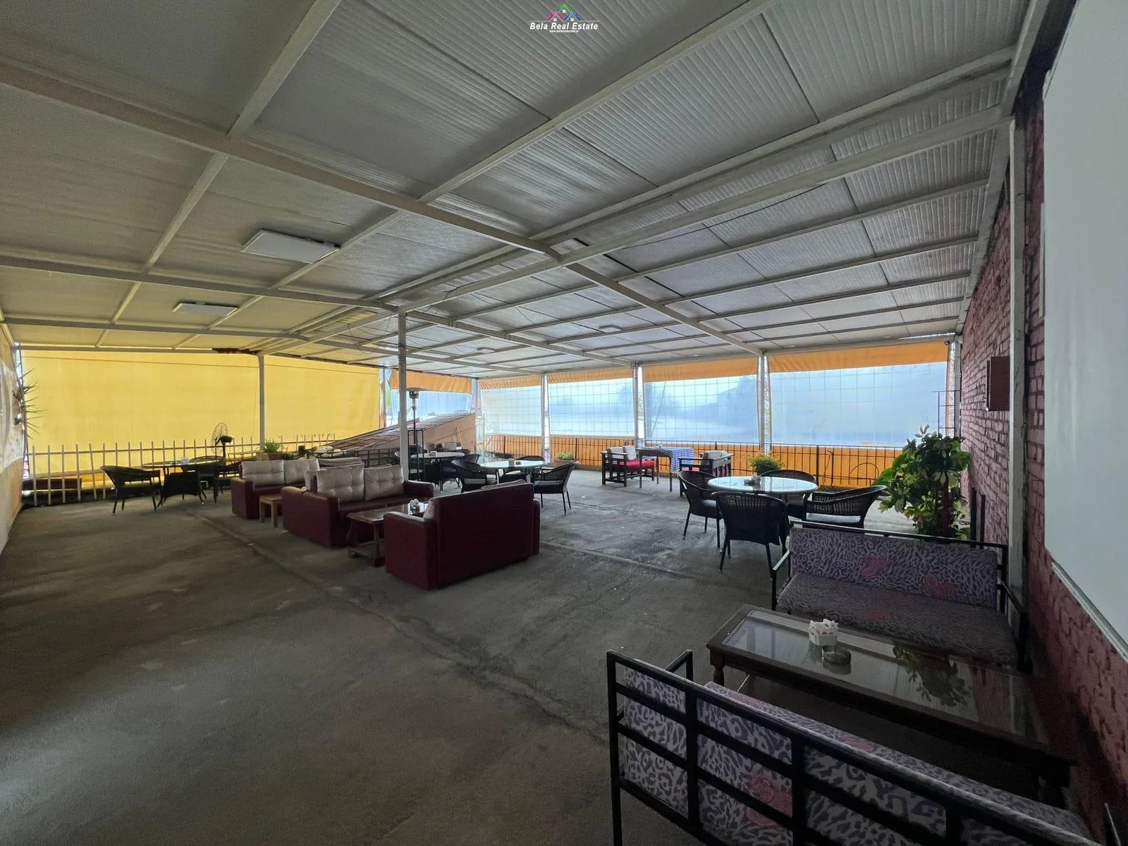 Bar Kafe- Menz me qera ne Selite (ID BL2184) Tirane