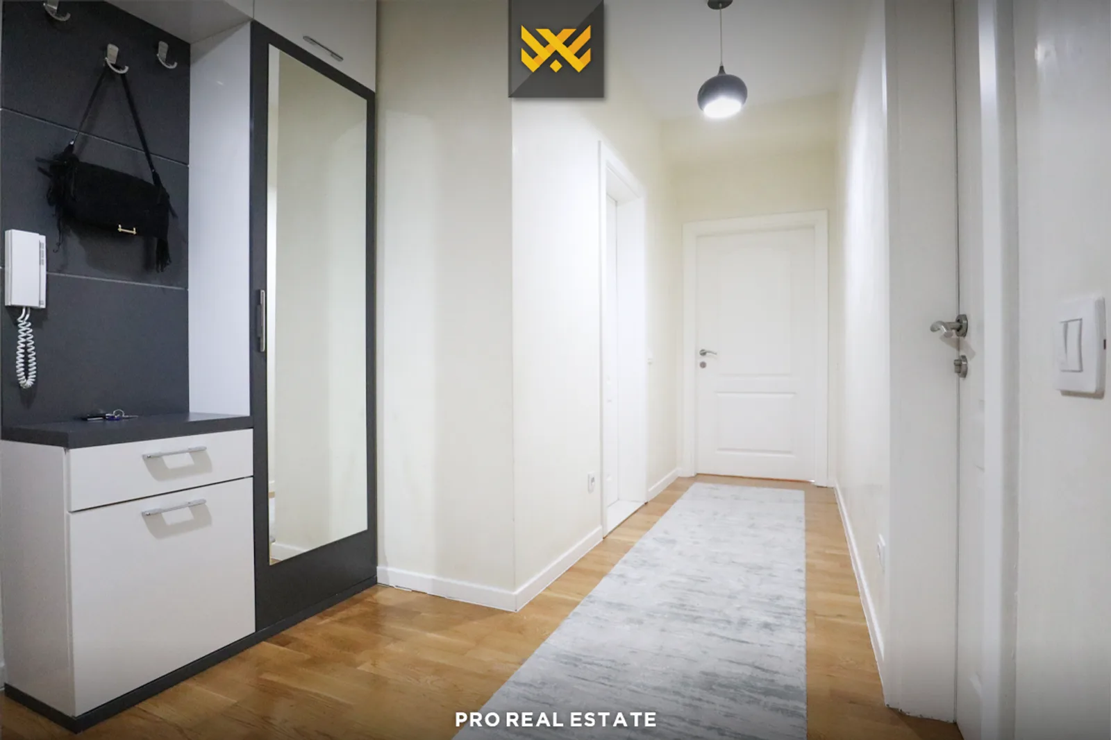 Banesë 92m² me #QIRA në Pejton
