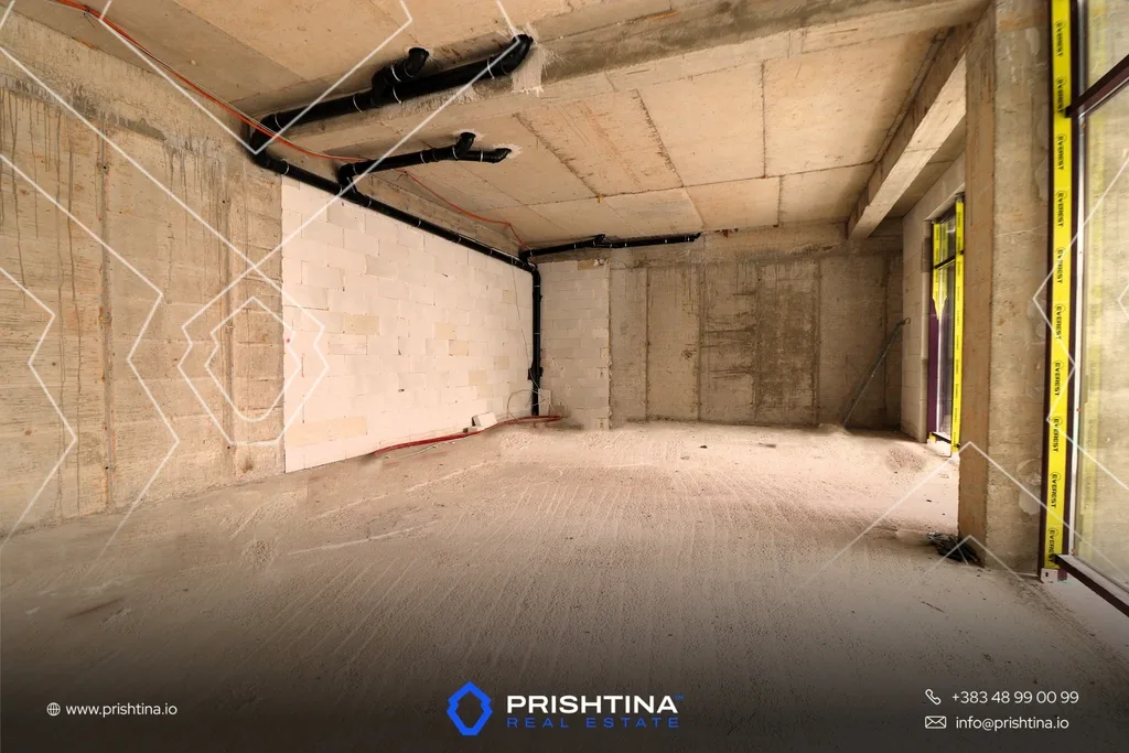 Lokal në #shitje 79m² + 57m² Terasë në Lagjen e Muhaxherëve