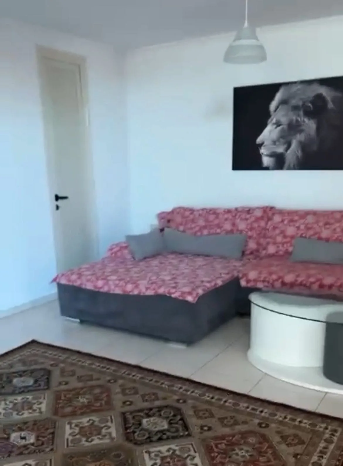 Apartament me qera 1+1 tek Rruga Fortuzi (ID B2101173) Tirane.