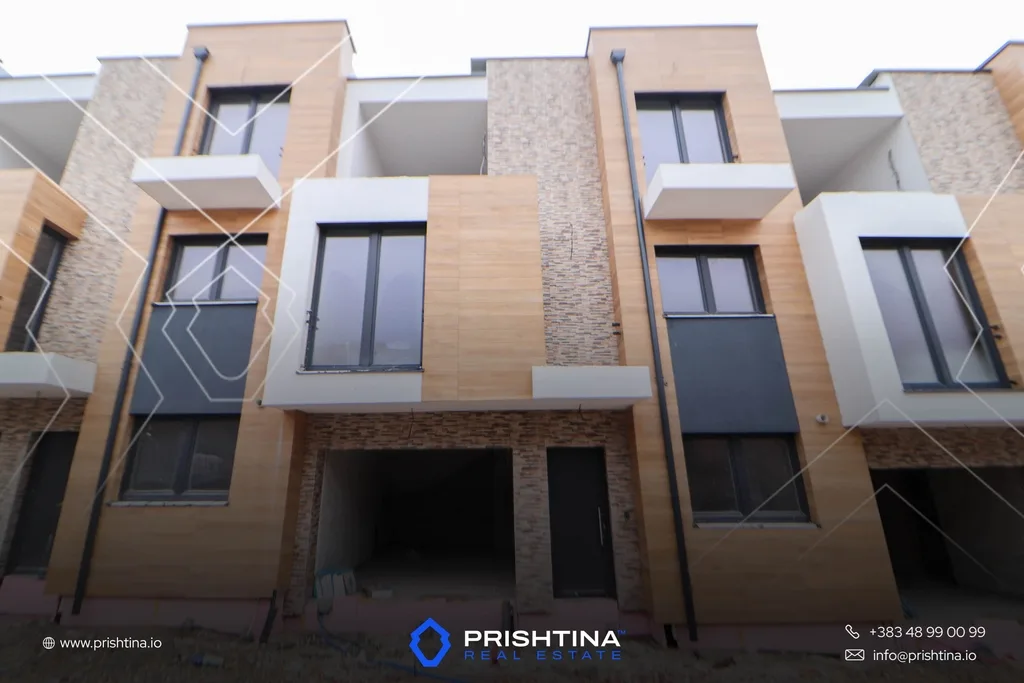 Shtëpi në #shitje 323m² në Gërmi 🏡✨