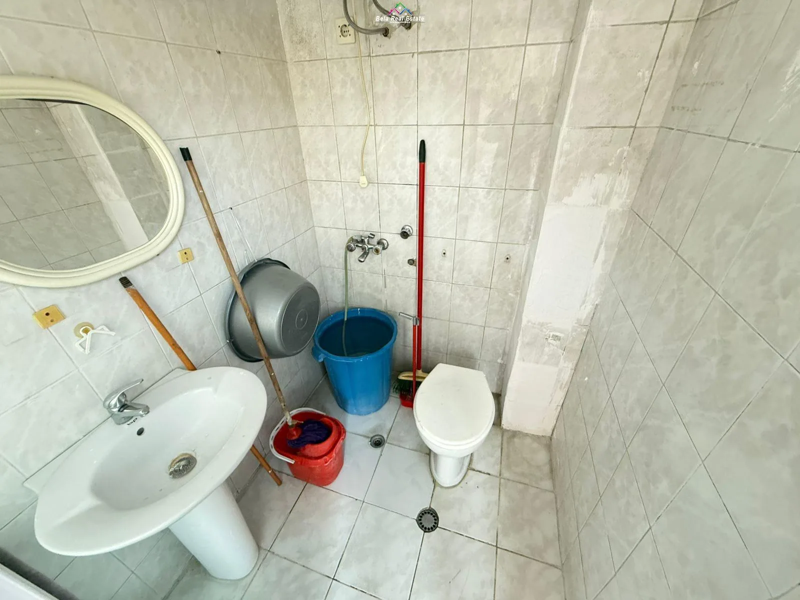 Garsoniere Ne Shitje Tek ish Restorant Durresi (ID BSHG32) Tirane