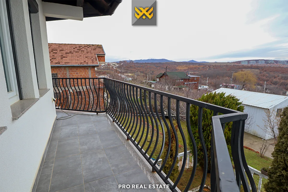 Shtëpi 180m² për #SHITJE në Matiçan