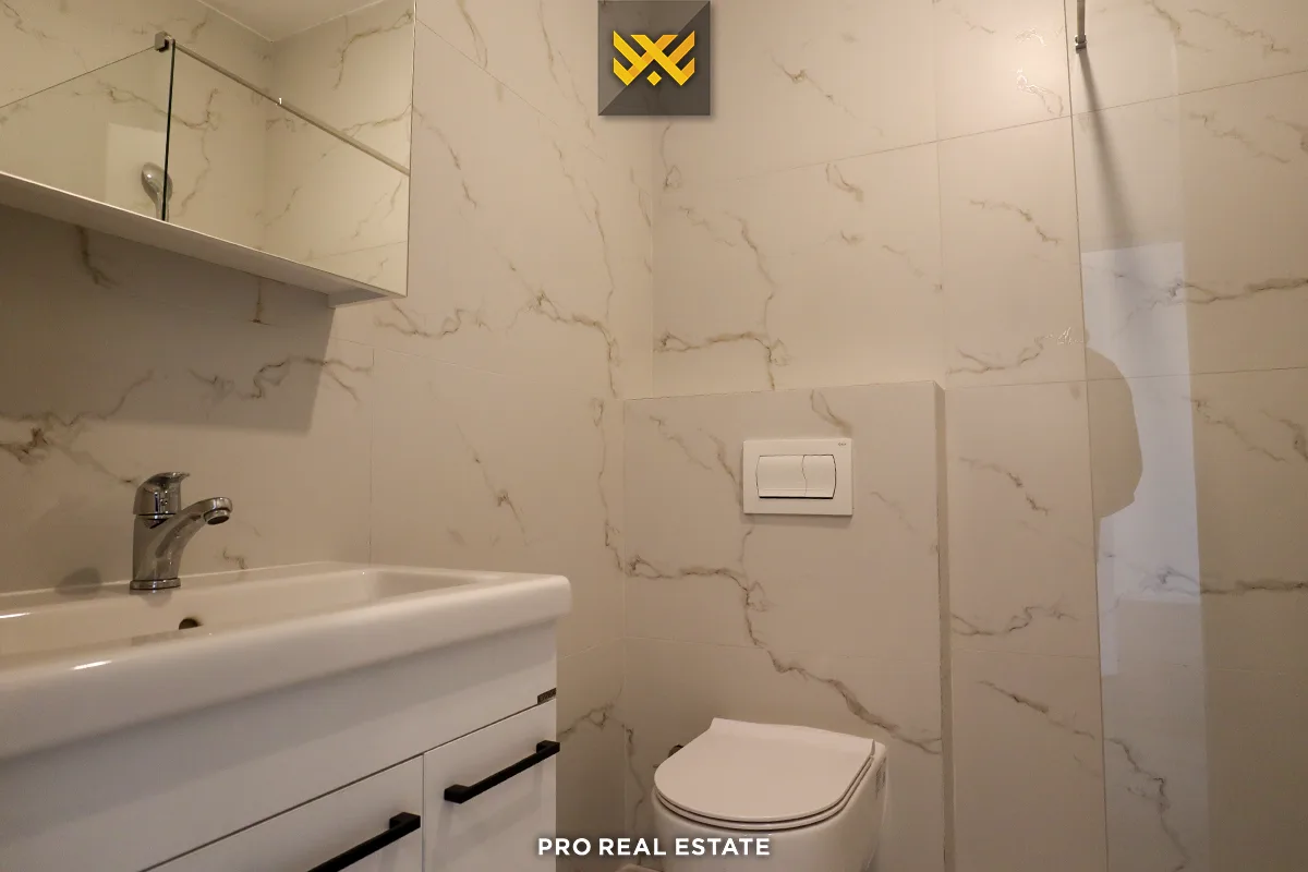 Banesë / Zyrë 54m² me #QIRA në Emshir