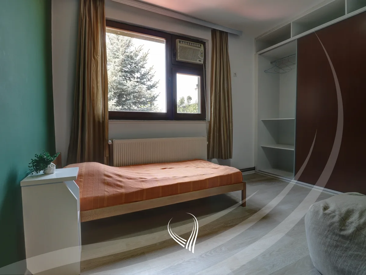 Shtëpi 400m2 në shitje në lagjen Taslixhe