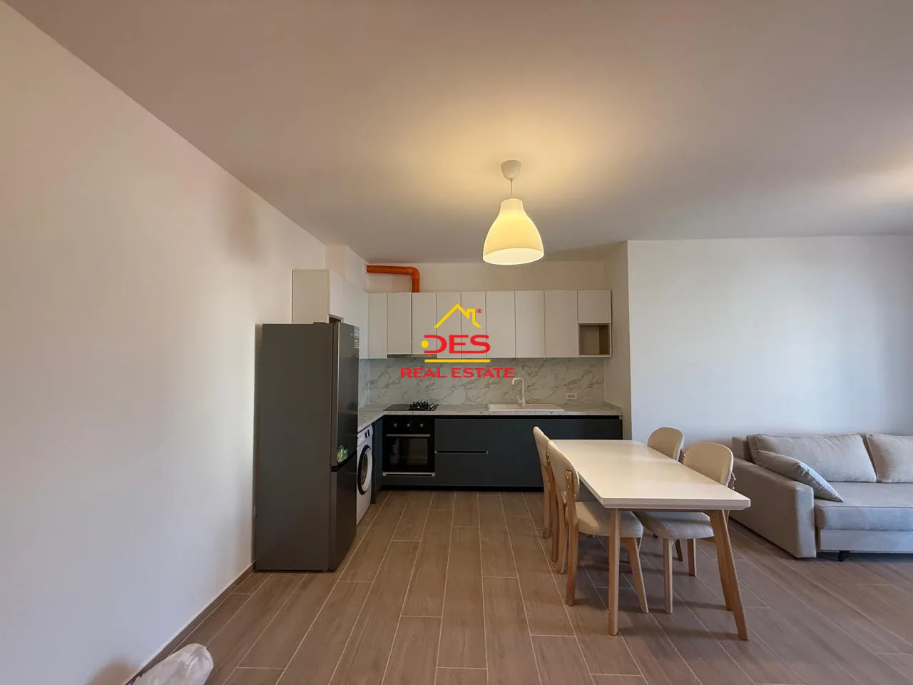 Shitet ose jepet me qira apartament 1+1 në orikum , vlorë.