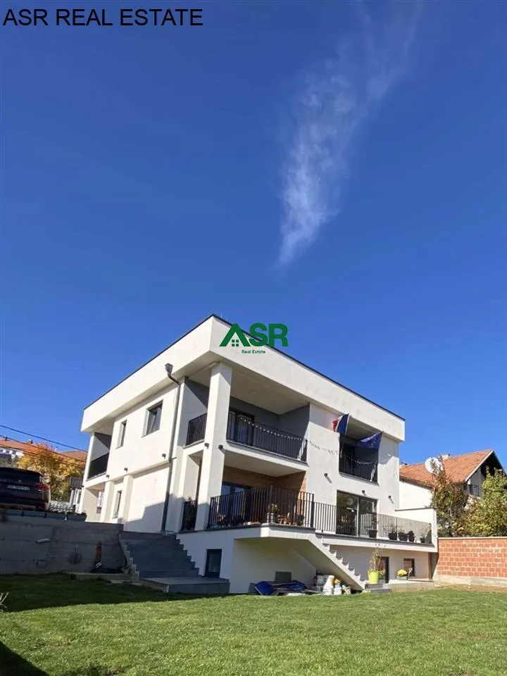 Shitet shtepia në lagjën Arberia