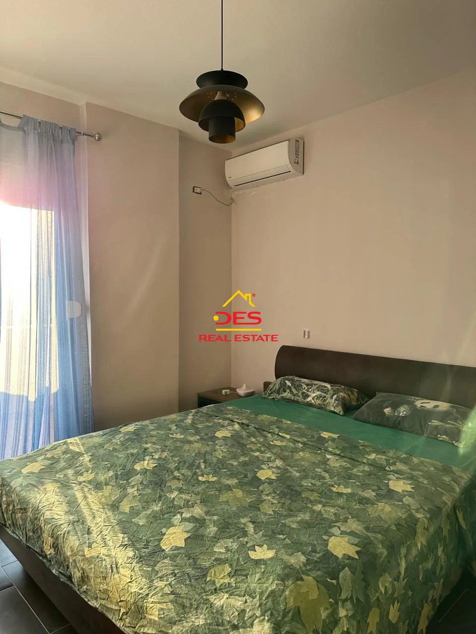 Jepet me qira apartament 3+1+2 pranë hotel salvadore, vlorë