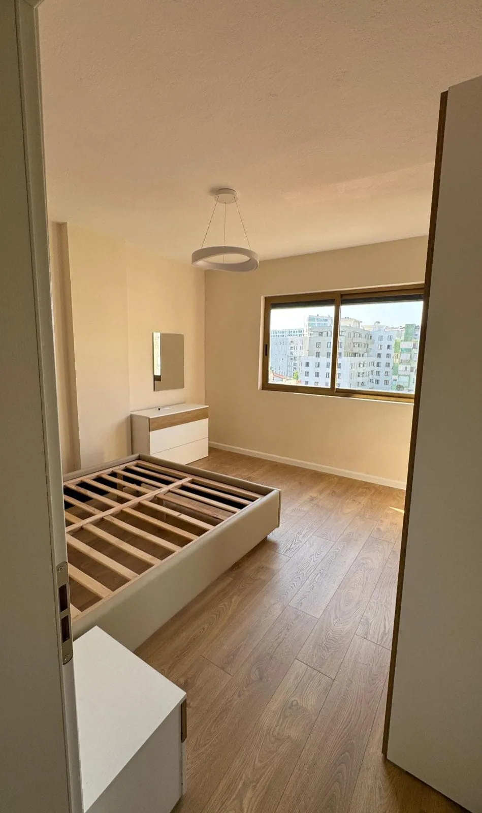 Apartament me qera 2+1 tek 21 Dhjetori (ID B221260) Tirane