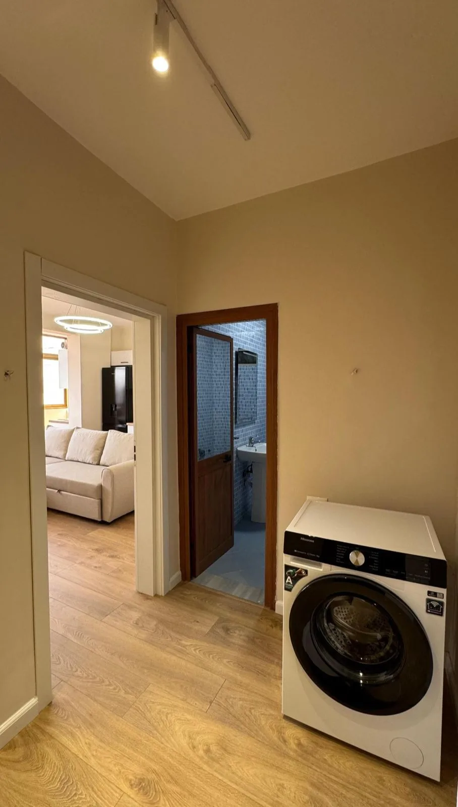 Apartament me qera 2+1 tek 21 Dhjetori (ID B221260) Tirane