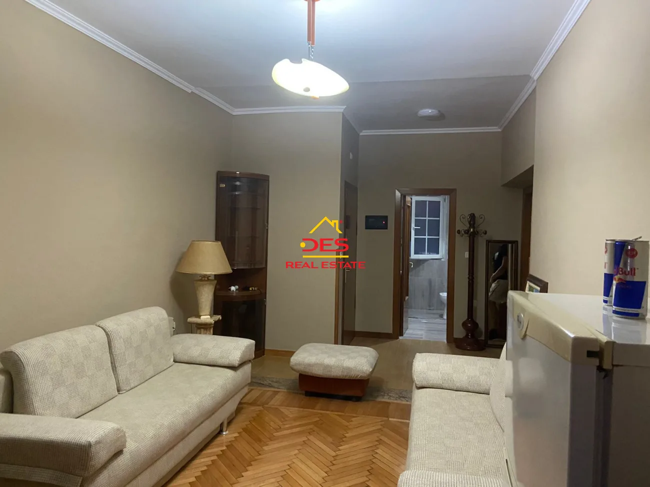 Jepet me qira apartament 2+1 në qendër të qytetit, elbasan.
