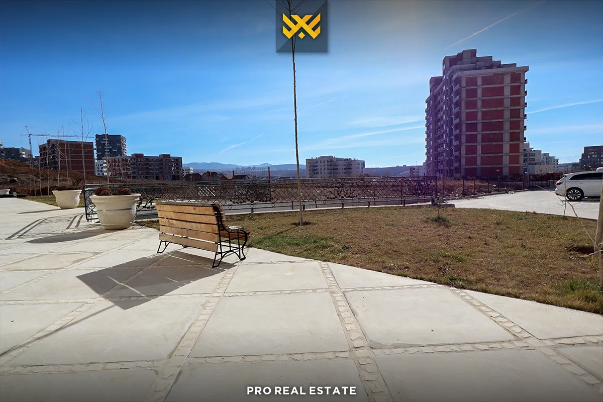 Lokal 38m² për #SHITJE në Rrugën C.