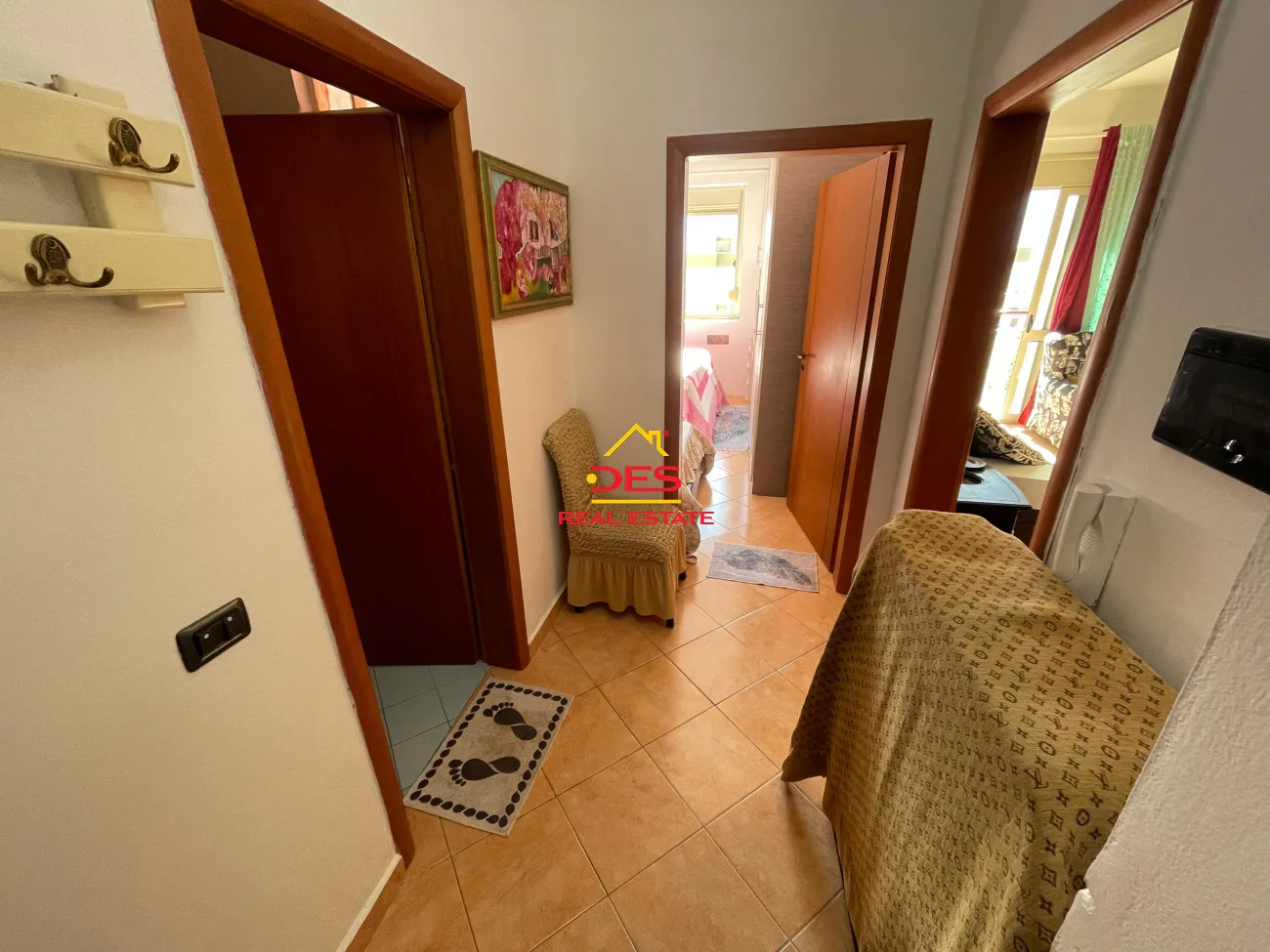 Shitet apartament 1+1 në orikum.