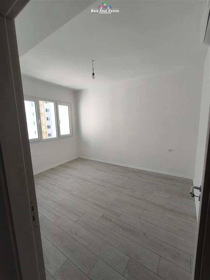 Zyre me qera 2+1+Pot Parkimi ne Astir (ID BZ2374) Tirane