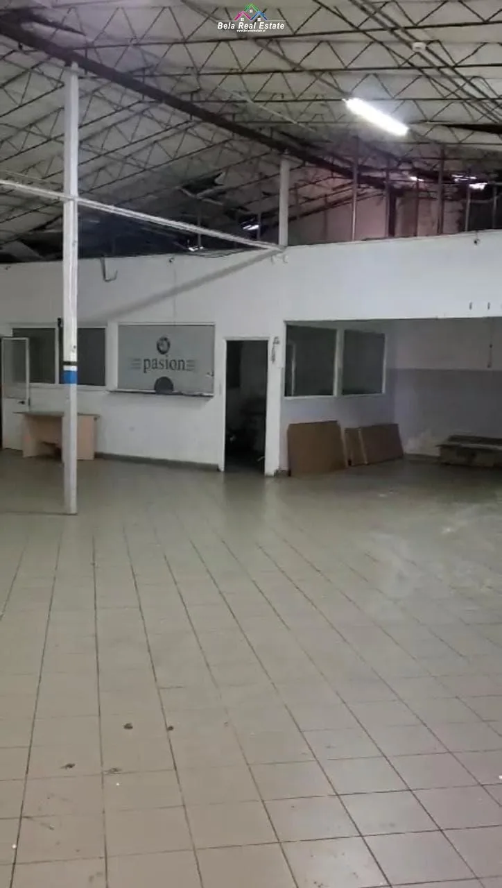 Magazine Me Qera Tek Ish-Dogana (ID BM241) Tirane