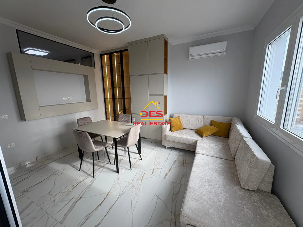 JEPET ME QIRA APARTAMENT 2+1 PRANË PORTIT ,VLORË 📍 Te Ish- Karburant Vola