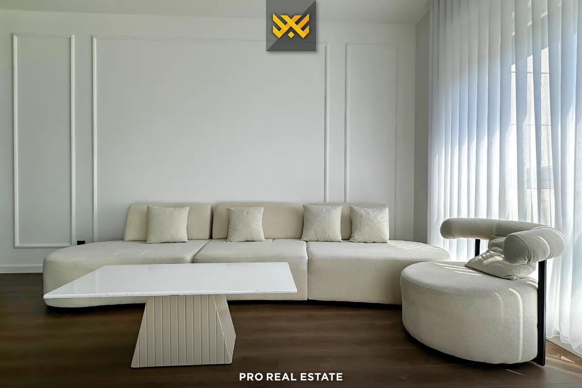 Banesë Penthouse 140m² për #SHITJE te Rruga A
