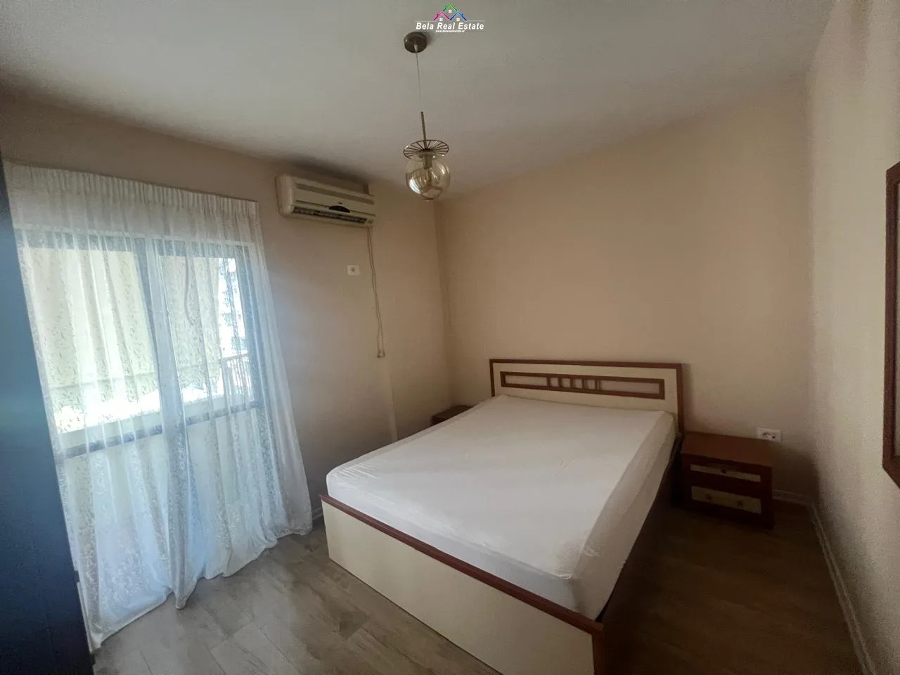 Apartament  Me Qera 1+1 Tek Kompleksi Square 21 (ID B210761) Tirane.
