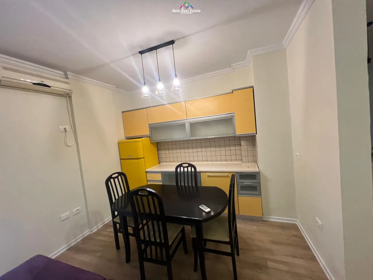 Apartament  Me Qera 1+1 Tek Kompleksi Square 21 (ID B210761) Tirane.