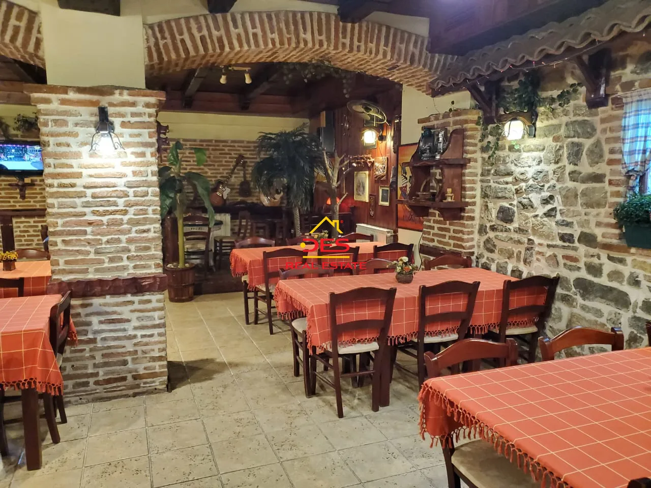 Shitet ambjent biznesi ne lagjen shënkoll,elbasan.