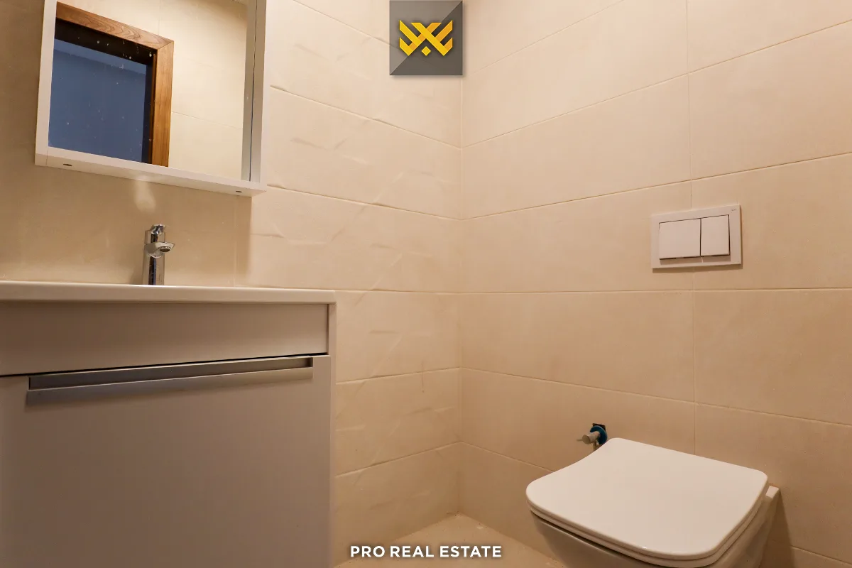 Banesë / Zyrë 116m² me #QIRA në Lagjen Kodrina