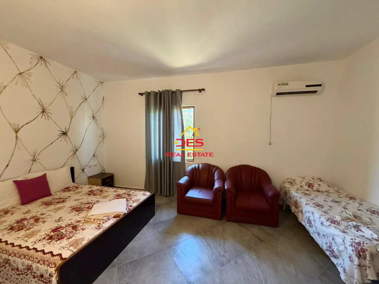 Shitet ndërtesë 2-katëshe në orikum, vlorë