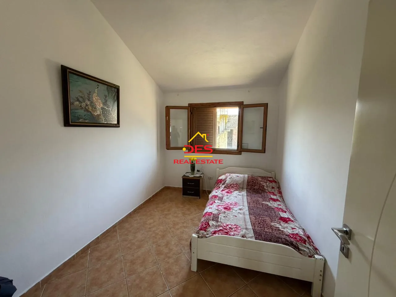Shitet ndërtesë 2-katëshe në orikum, vlorë