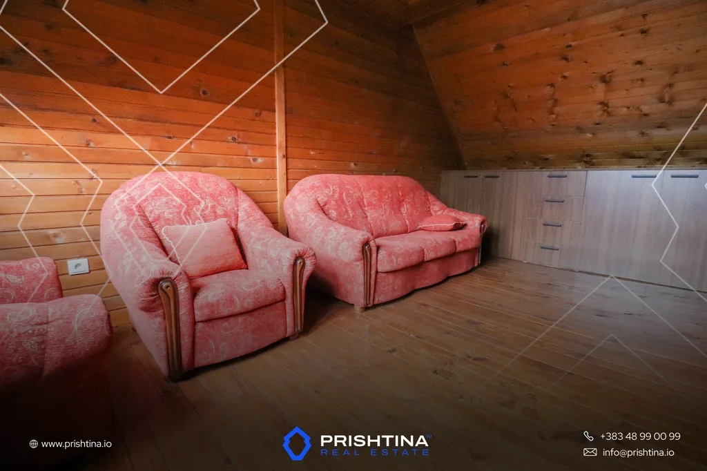 Vilë në #shitje 220m² në Brezovicë 🏡✨
