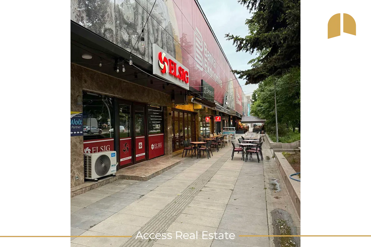Lokal me QIRA – 77m² – Qendër