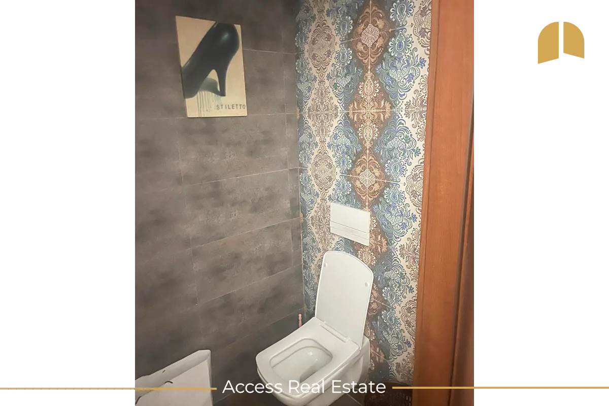 Lokal me QIRA – 77m² – Qendër