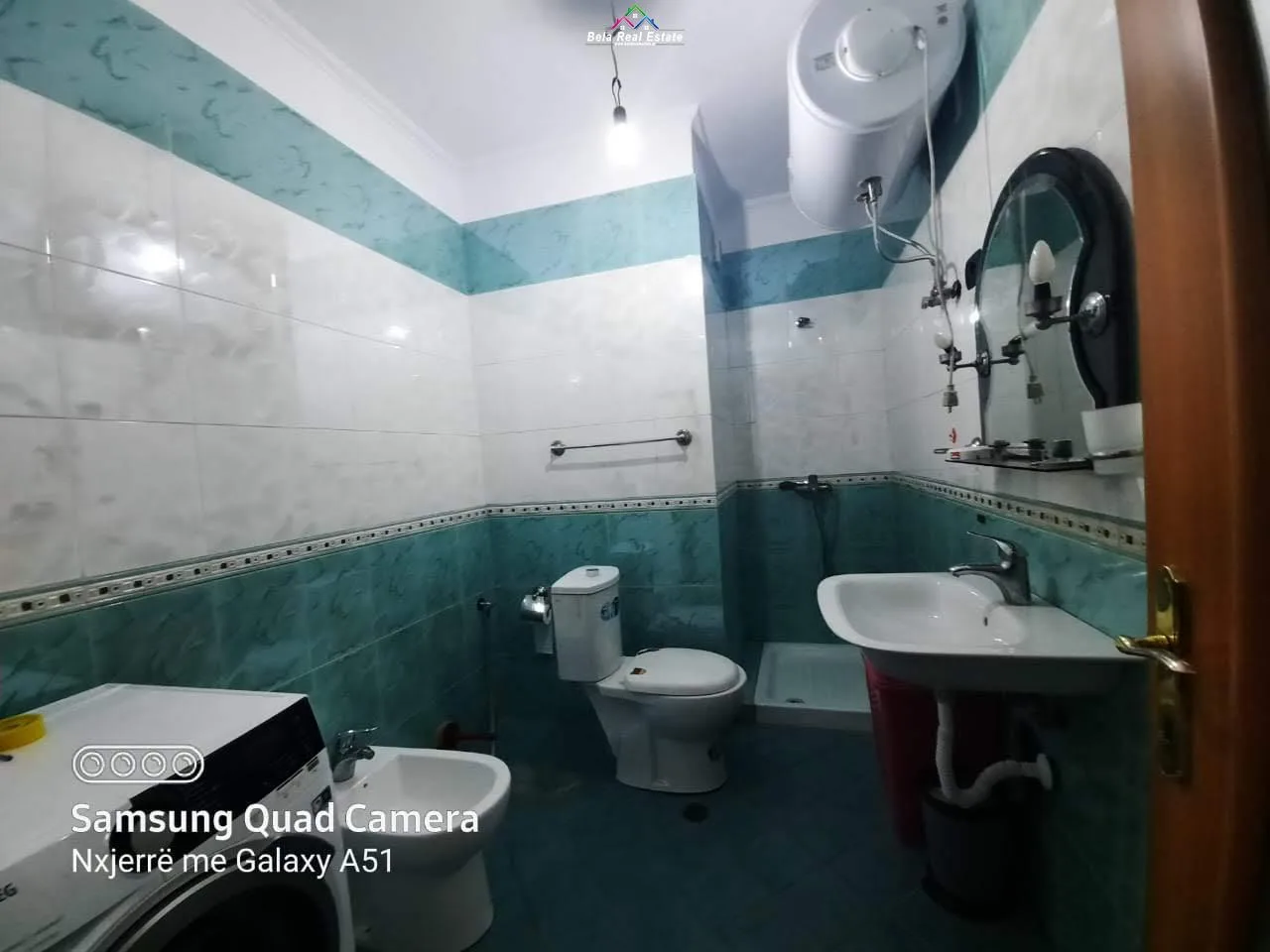 Apartament Me Qera 3+1+2 Tek Rruga e Kavajes (ID B230124) Tirane.