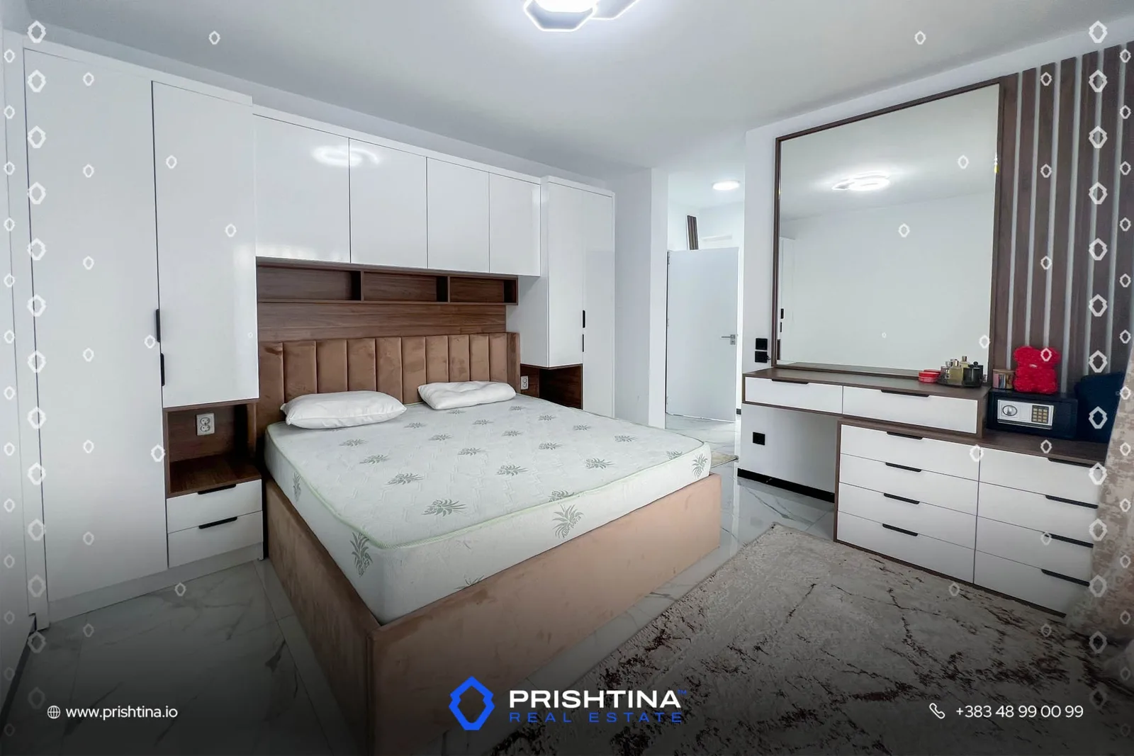 Shtëpi në shitje 280m² + 4 ari oborr në Çagllavicë