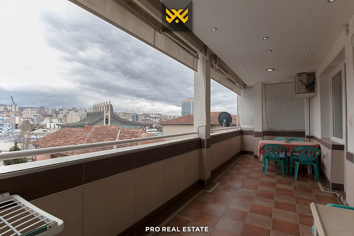 Kat Shtëpie 250m² me #QIRA në Dragodan