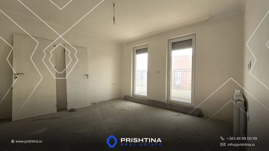 Shtëpi në #shitje 300m² në Lagjja Jonë