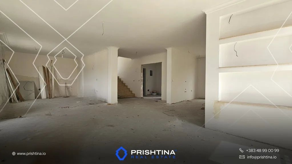 Shtëpi në #shitje 300m² në Lagjja Jonë