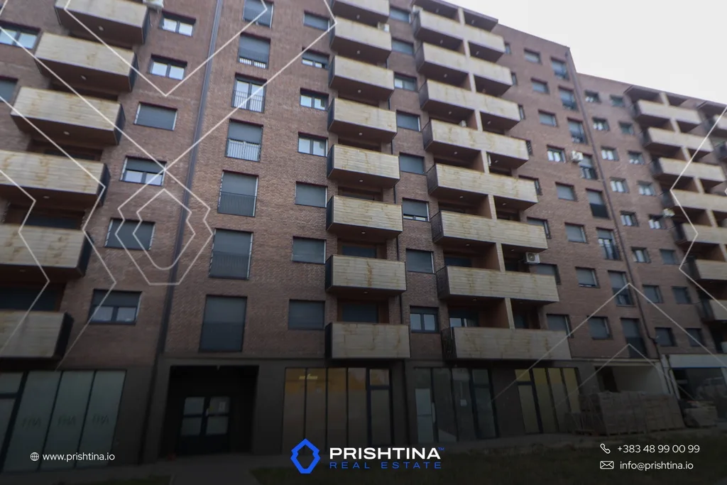 Lokal me qira 105m² në Prishtina e Re